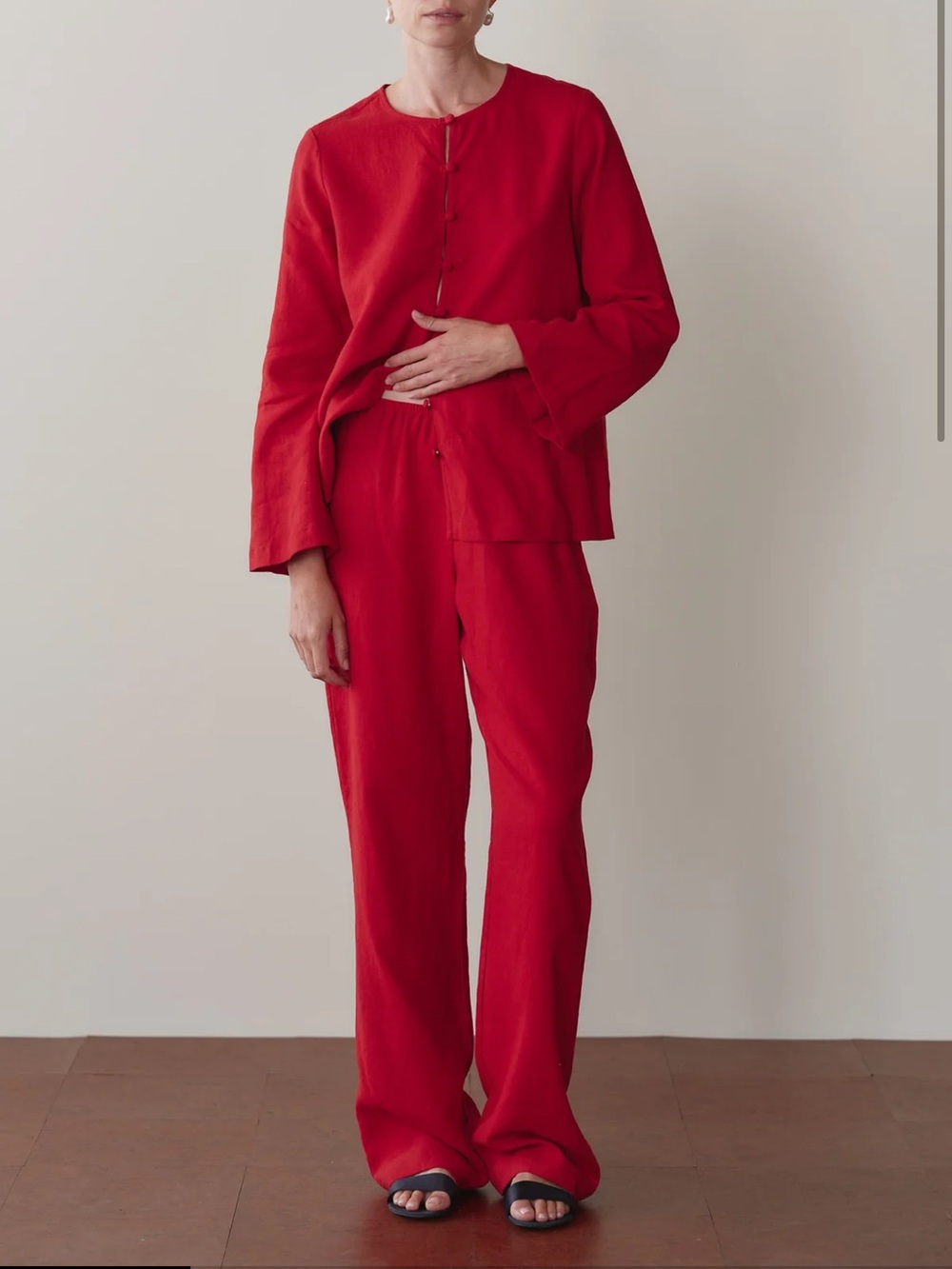 DONNI. Linen simple pant in red